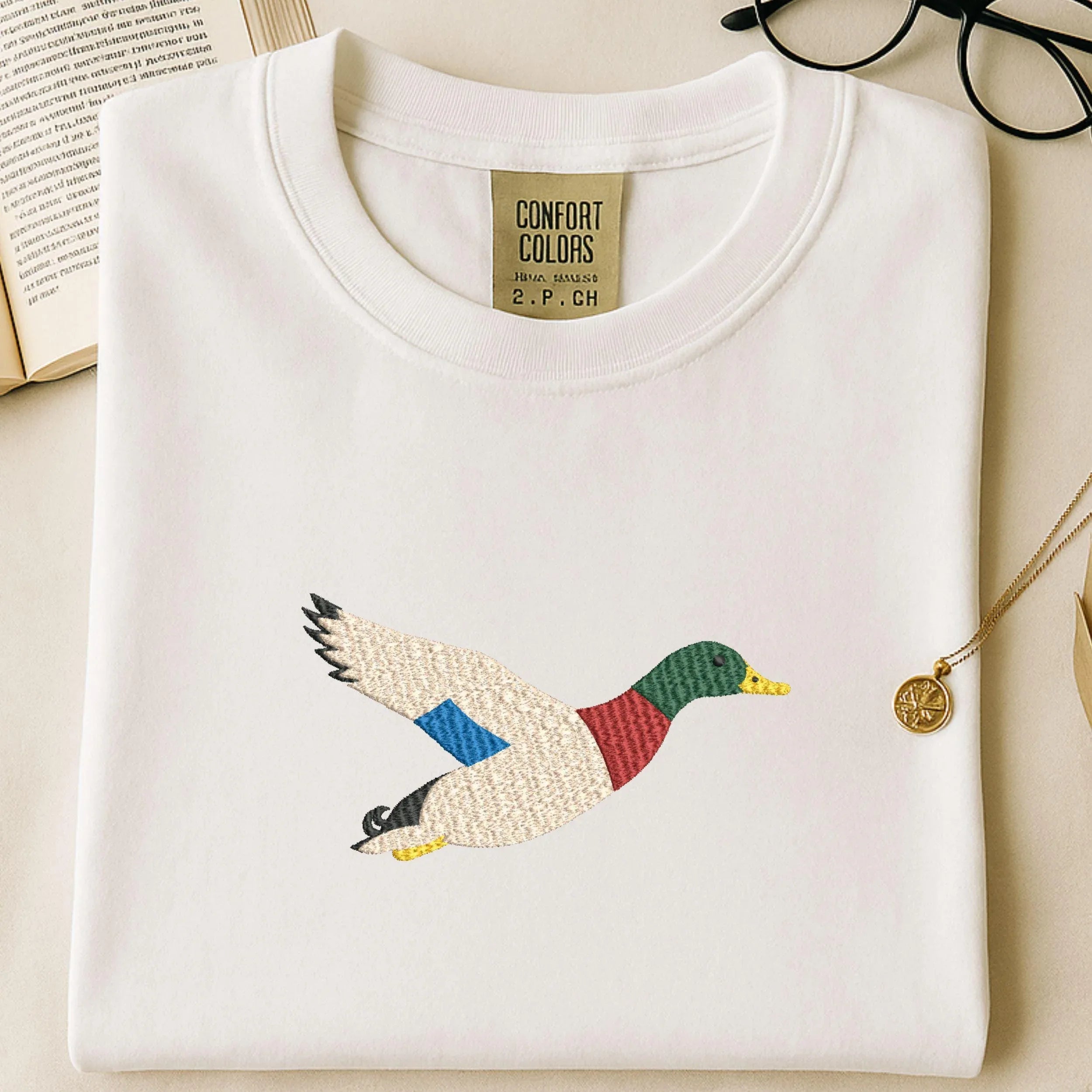 Flying Mallard Duck Embroidery Design | Hunting Embroidery Pattern (5 Sizes) - ReadTee