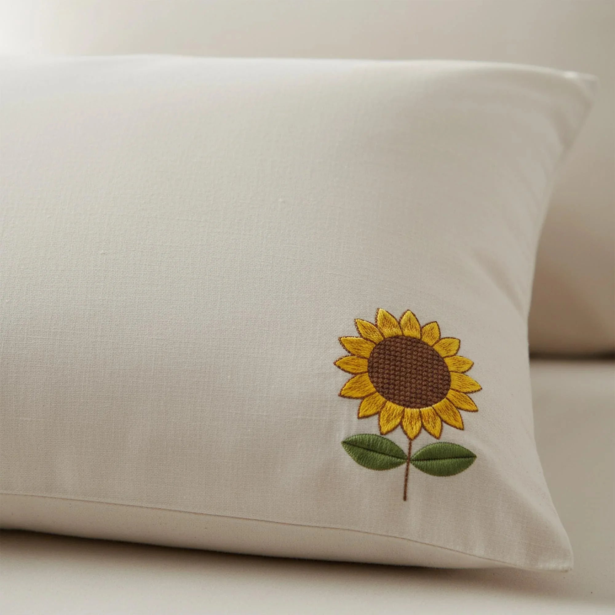 Mini Sunflower Machine Embroidery Design, Realistic Flower (Instant Download) - ReadTee